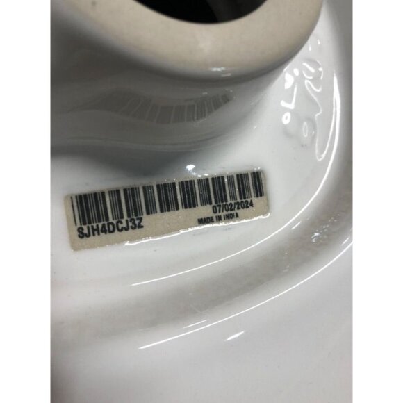 Sterling 446124-0 Sacramento Oval Bathroom Sink White 4" Faucet Holes - Picture 6 of 7